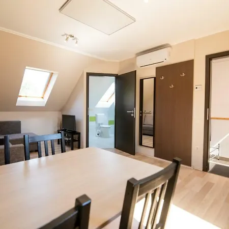 Dunazug Apartmanhaz Apartment Domos Exterior photo