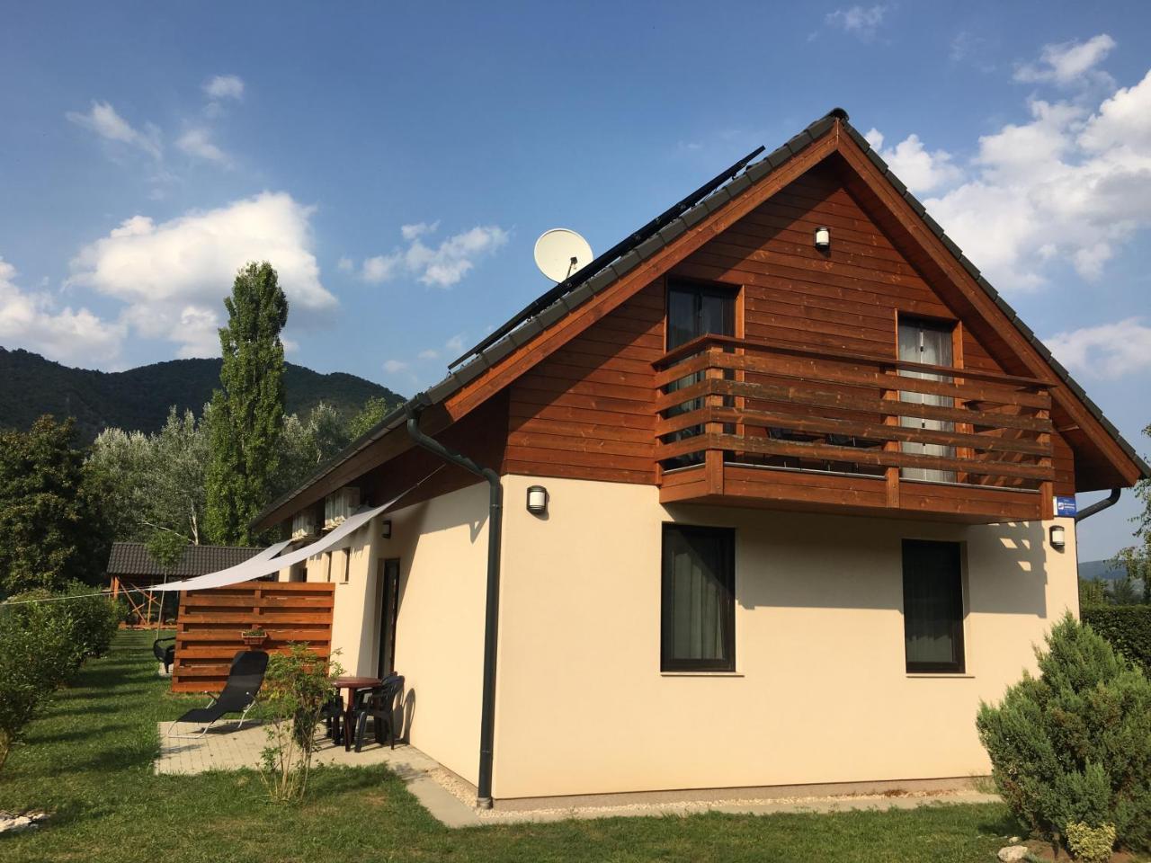 Dunazug Apartmanhaz Apartment